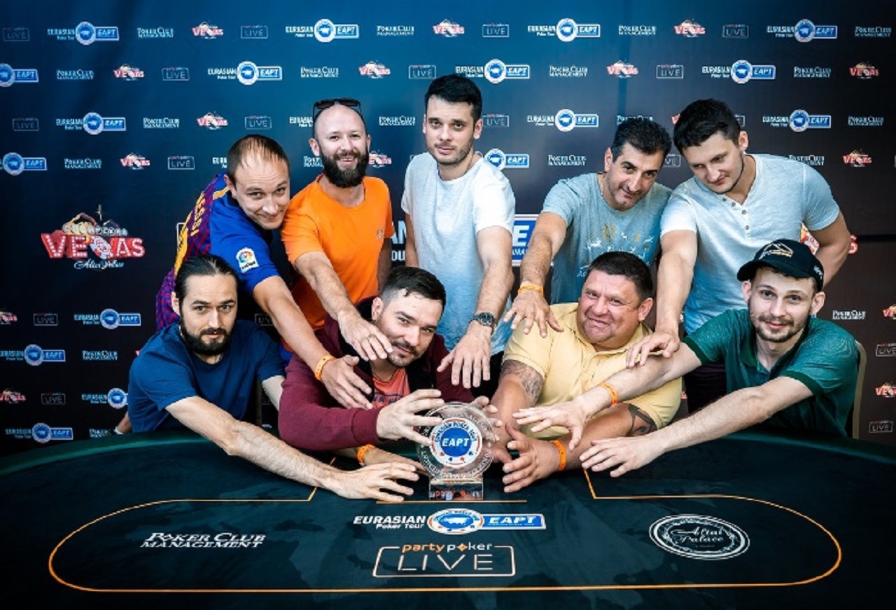 Поделили на пятерых или как завершился турнир Altai Poker Cup